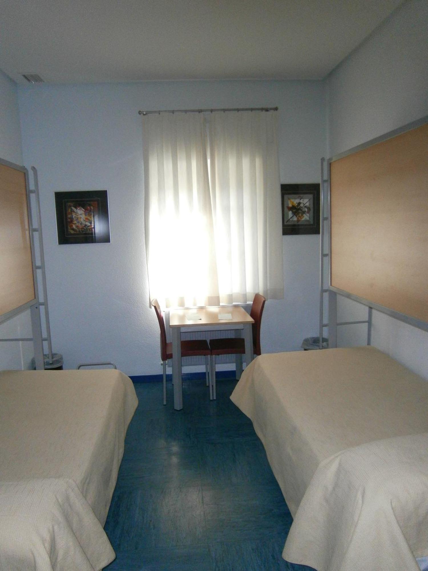 Albergue Inturjoven ウエルバ エクステリア 写真