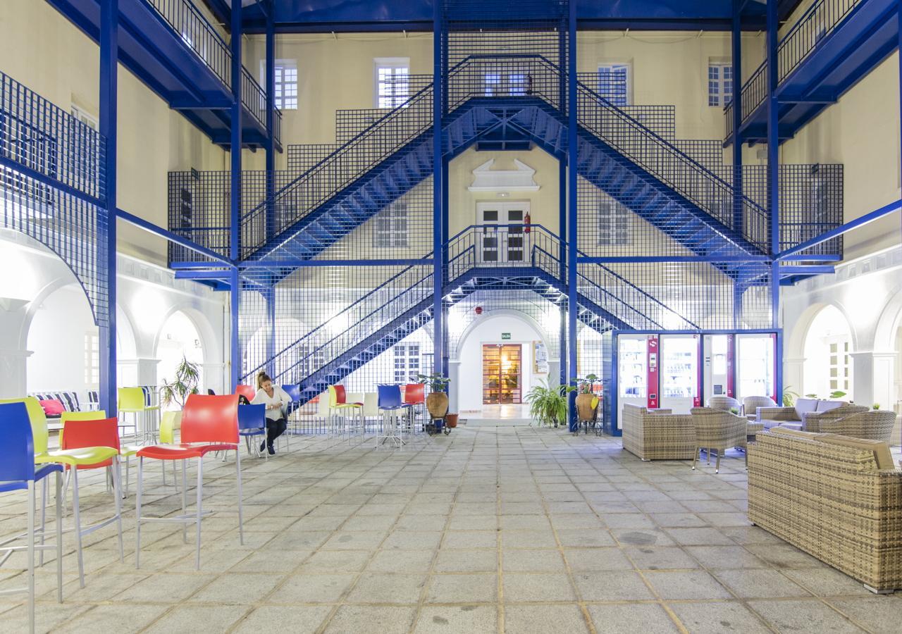 Albergue Inturjoven ウエルバ エクステリア 写真