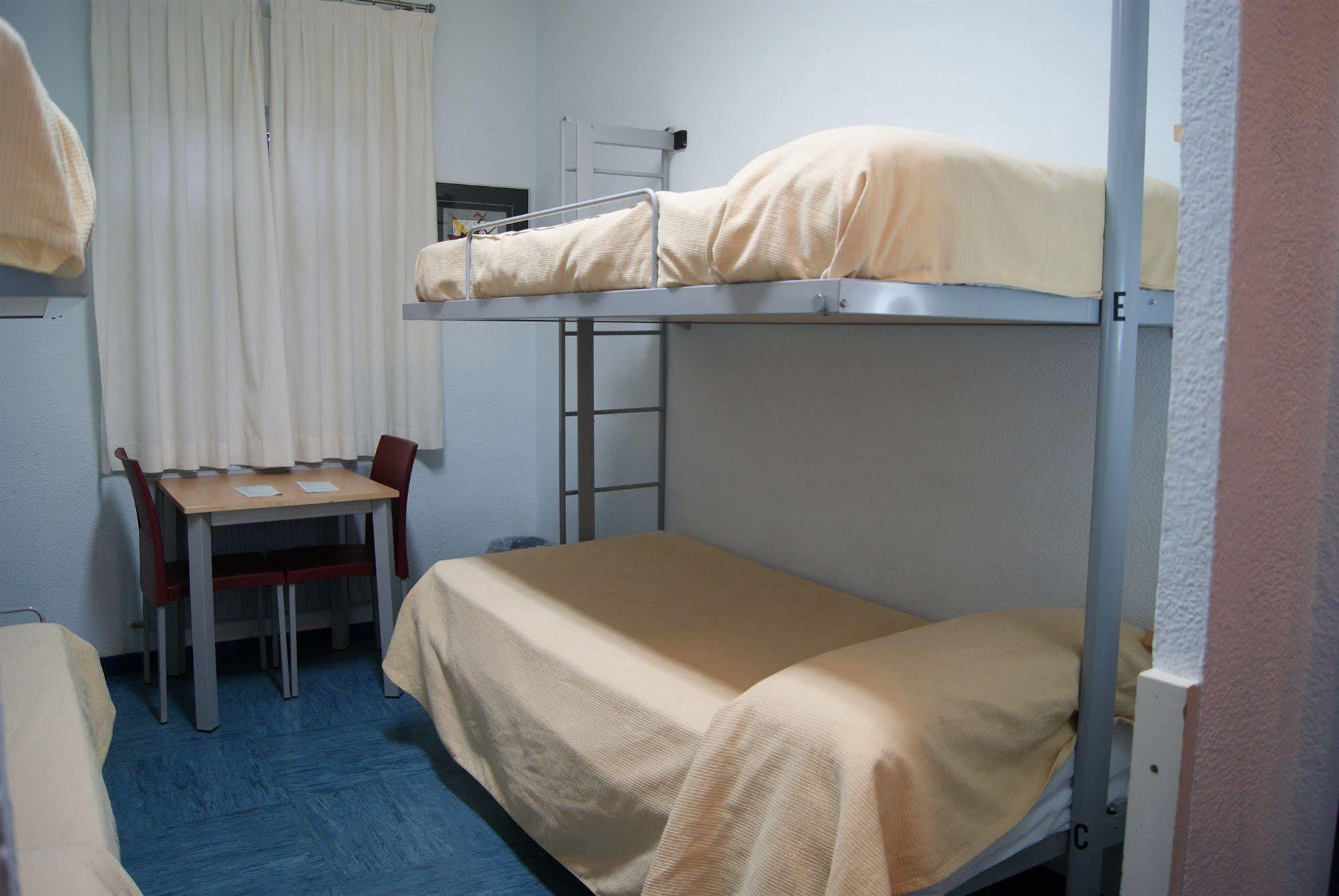 Albergue Inturjoven ウエルバ エクステリア 写真