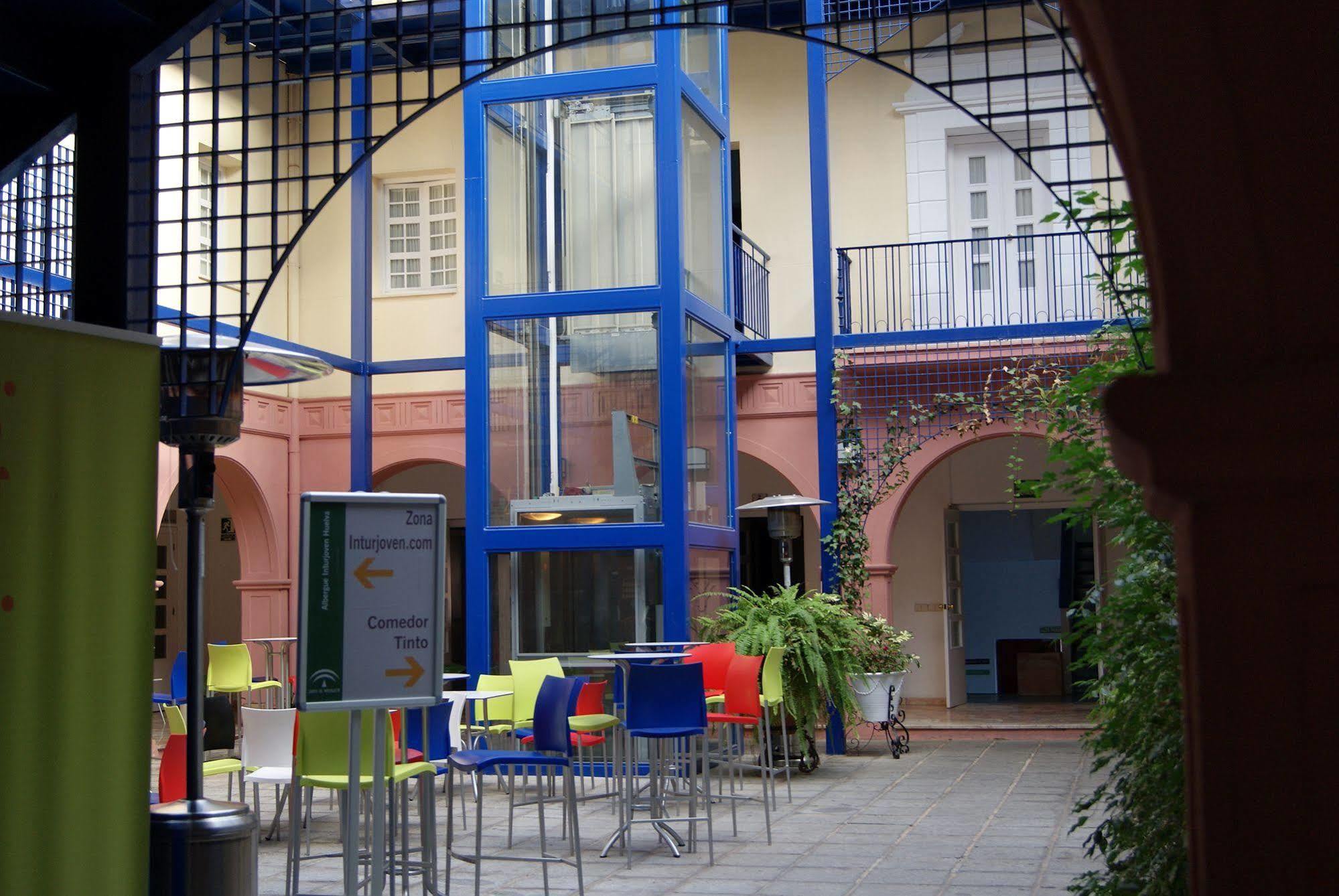 Albergue Inturjoven ウエルバ エクステリア 写真
