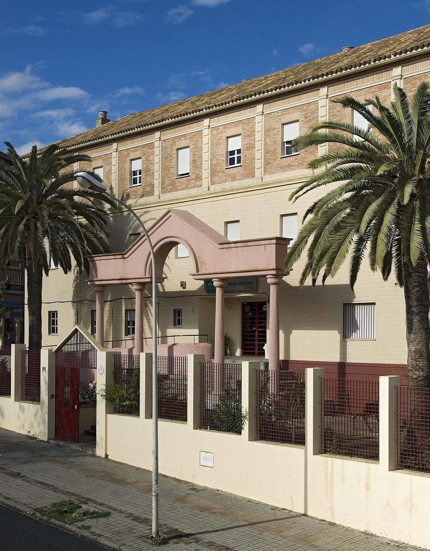 Albergue Inturjoven ウエルバ エクステリア 写真